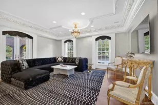 8 Vista Ln, Brookville, NY 11545 - Photo 6