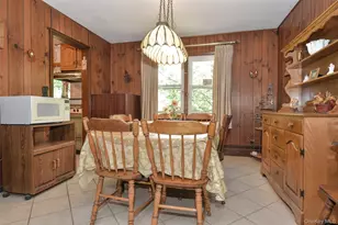 210 Rockland Rd, Pearl River, NY 10965 - Photo 16