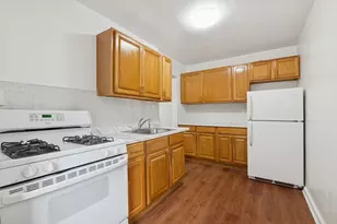 147-10 84th Rd, Briarwood, NY 11435 - Photo 6