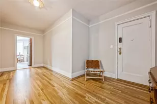 12 Hamilton Pl, Garden City, NY 11530 - Photo 4