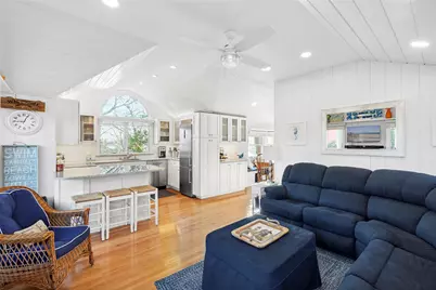 67 North Road #A, Hampton Bays, NY 11946 - Photo 4