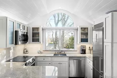 67 North Road #A, Hampton Bays, NY 11946 - Photo 6