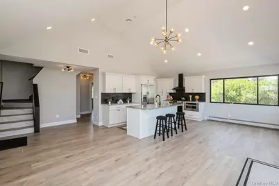 282 S Ketcham Avenue, Amityville, NY 11701 - Photo 14