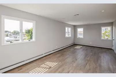 282 S Ketcham Avenue, Amityville, NY 11701 - Photo 24