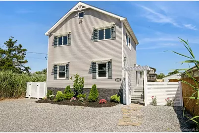 282 S Ketcham Avenue, Amityville, NY 11701 - Photo 4