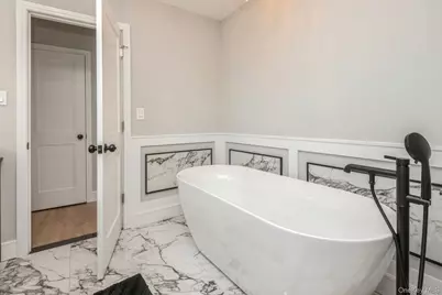 282 S Ketcham Avenue, Amityville, NY 11701 - Photo 28