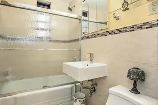 139-15 83 Ave, Briarwood, NY 11435 - Photo 16