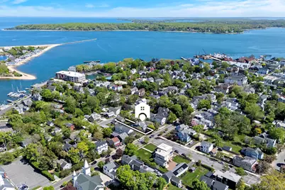 604 Main Street, Greenport, NY 11944 - Photo 2