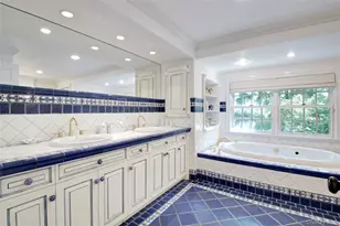 25 The Oaks, Roslyn, NY 11576 - Photo 22