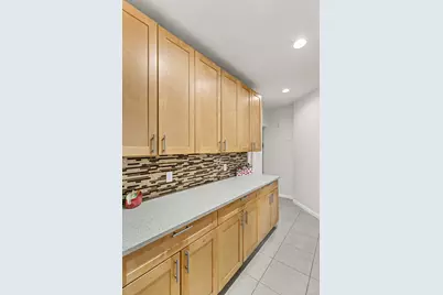 640 W 231 Street #2B, Bronx, NY 10463 - Photo 14