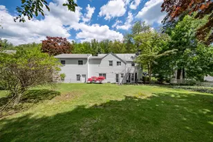 19 Reynal Rd, White Plains, NY 10605 - Photo 16