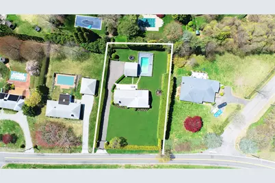 75 Saint Andrews Road, Southampton, NY 11968 - Photo 4