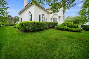 10-08 Shore Rd, Douglaston, NY 11363 - Photo 40