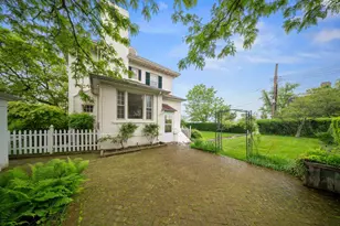 10-08 Shore Rd, Douglaston, NY 11363 - Photo 38