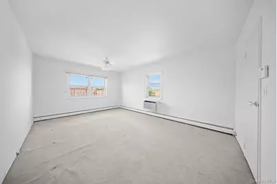 90 S Park Avenue #C7, Rockville Centre, NY 11570 - Photo 12