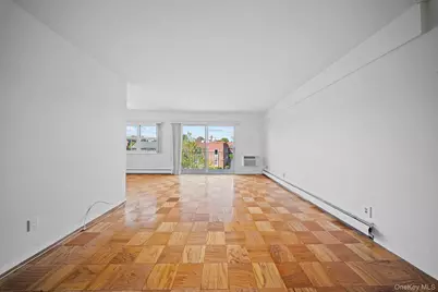 90 S Park Avenue #C7, Rockville Centre, NY 11570 - Photo 6