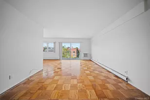 90 S Park Ave, Rockville Centre, NY 11570 - Photo 6