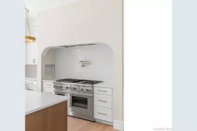 26 Pine Tree Road, Southampton, NY 11968 - Photo 10