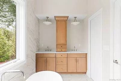 26 Pine Tree Road, Southampton, NY 11968 - Photo 14