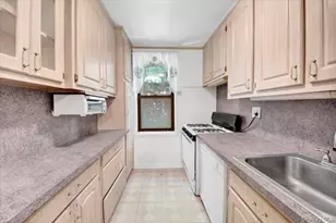 277 Bronx River Rd, Yonkers, NY 10704 - Photo 16