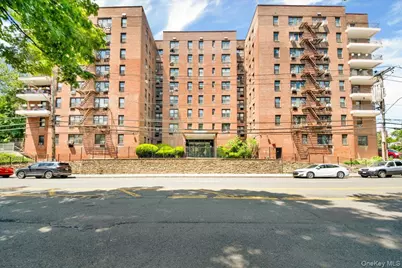 277 Bronx River Road #4L, Yonkers, NY 10704 - Photo 2