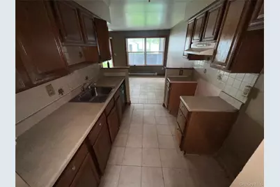 5 Northgate Drive, Walden, NY 12586 - Photo 2