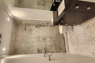 1 Bengeyfield Dr, East Williston, NY 11596 - Photo 10