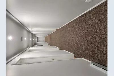 1 Bengeyfield Drive #2G, East Williston, NY 11596 - Photo 4