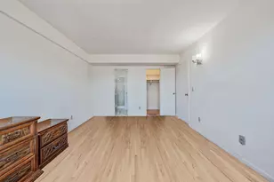 190 W Merrick Rd, Freeport, NY 11520 - Photo 12