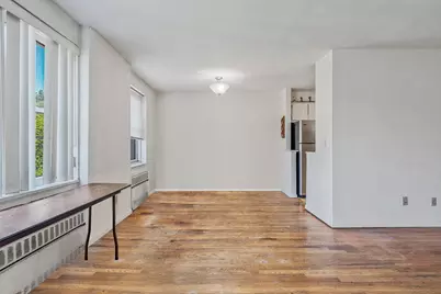 190 W Merrick Road #4E, Freeport, NY 11520 - Photo 6