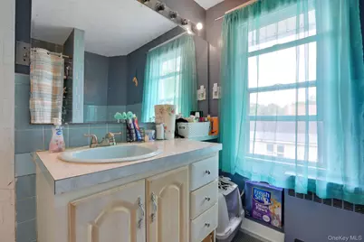 100 Harwich Street, Kingston, NY 12401 - Photo 18