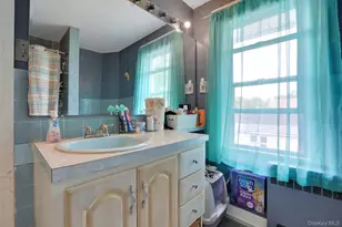 100 Harwich St, Kingston, NY 12401 - Photo 18