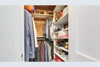 19 Barstow Road #G, Great Neck, NY 11021 - Photo 24