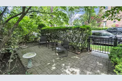 19 Barstow Road #G, Great Neck, NY 11021 - Photo 4