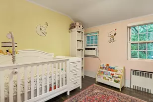 19 Barstow Rd, Great Neck, NY 11021 - Photo 26