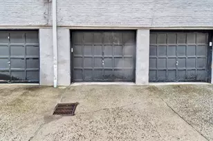 19 Barstow Rd, Great Neck, NY 11021 - Photo 10