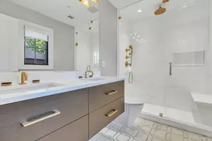 162-04 12th Rd, Whitestone, NY 11357 - Photo 20