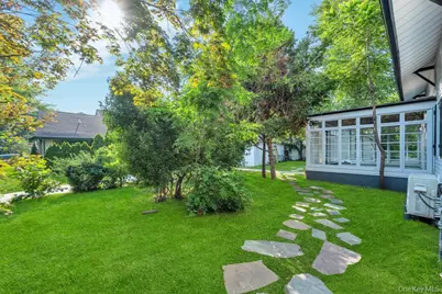 15 Superior Road, Floral Park, NY 11001 - Photo 24