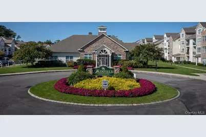 313 Charles Pond Drive #313, Coram, NY 11727 - Photo 2