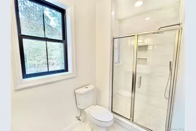 122 Dayton Avenue, Manorville, NY 11949 - Photo 24