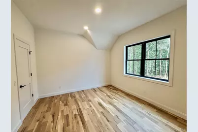 122 Dayton Avenue, Manorville, NY 11949 - Photo 26