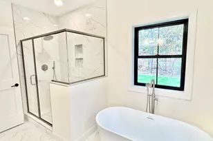 18 Dayton Ave, Manorville, NY 11949 - Photo 22