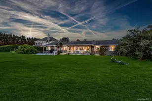 2100 Sound Dr, Greenport, NY 11944 - Photo 12