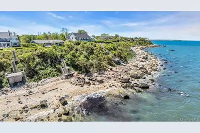 2100 Sound Drive, Greenport, NY 11944 - Photo 2