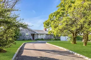 2100 Sound Dr, Greenport, NY 11944 - Photo 4