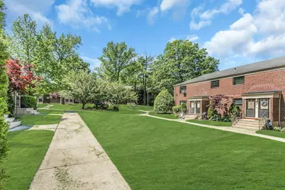 219-36 75th Ave #243A2, Bayside, NY 11364 - Photo 2