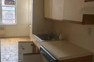 1300 Midland Ave, Bronxville, NY 10701 - Photo 4