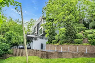 112 Scudders Ln, Glenwood Landing, NY 11547 - Photo 38