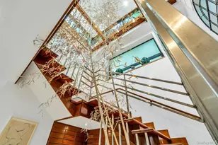 112 Scudders Ln, Glenwood Landing, NY 11547 - Photo 6