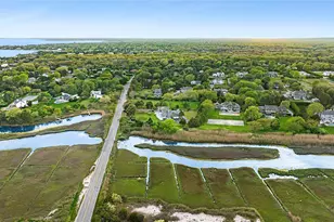 14 S Country Rd, Westhampton, NY 11977 - Photo 22